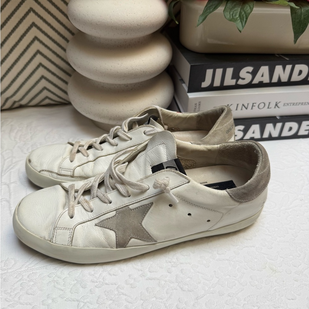 Golden Goose Superstar Deluxe Brand Distressed  Leather Sneakers for Skateboard